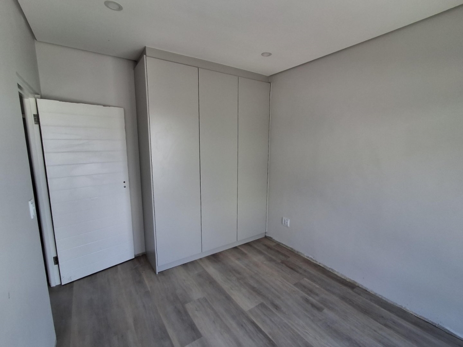 1 Bedroom Property for Sale in Table View Western Cape
